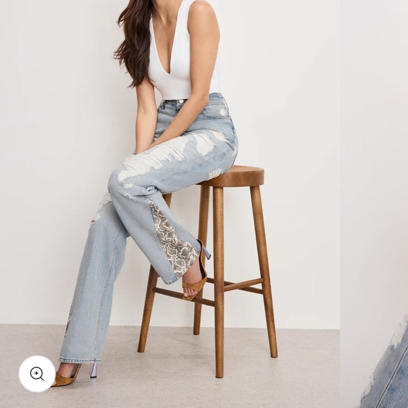 Good American khloe Jean High Rise  with Side Detail - Picture 2 of 7